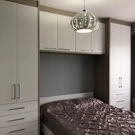 Cozy In , Albania Apartment